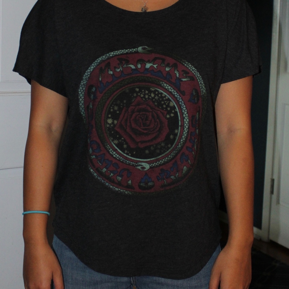 Black tee with rose design